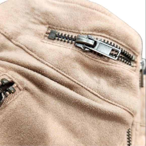 DIVIDED Shorts Womens 4 Faux Suade High Rise with Zippers Tan - Picture 2 of 6